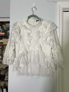 KAS NEWYORK White Lace Ruffle Detail Long Sleeve Blouse